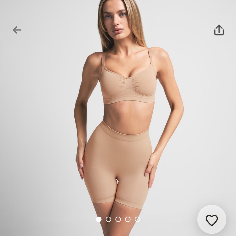 Skims seamless sculpt bralette clay XS